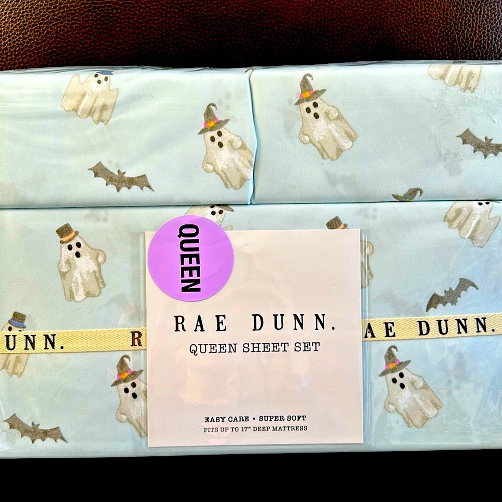 👻Rae Dunn Halloween Queen Sheet Set🦇